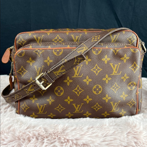 Louis Vuitton Vintage Nile Monogram Brown Coated Canvas & Leather Bag | COA - Picture 1 of 17